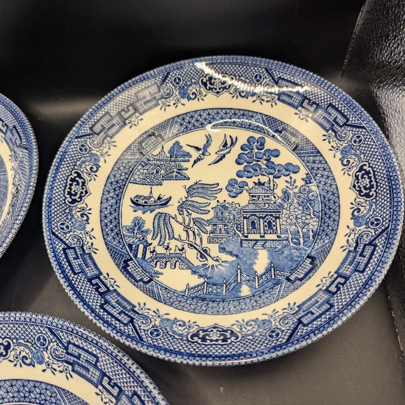 Set of 3 Blue Willow 8" Soup/Cereal Bowls. - Picture 3 of 8